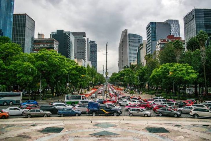 Las formaciones nubosas sobre el Valle de México provocarán un ambiente cálido previo a las tormentas vespertinas con caída de granizo. Las formaciones nubosas sobre el Valle de México provocarán un ambiente cálido previo a las tormentas vespertinas con caída de granizo.