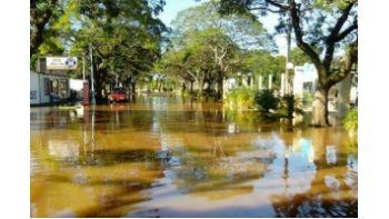 Siete mil evacuados por crecidas de los ríos Uruguay, Paraná y Paraguay