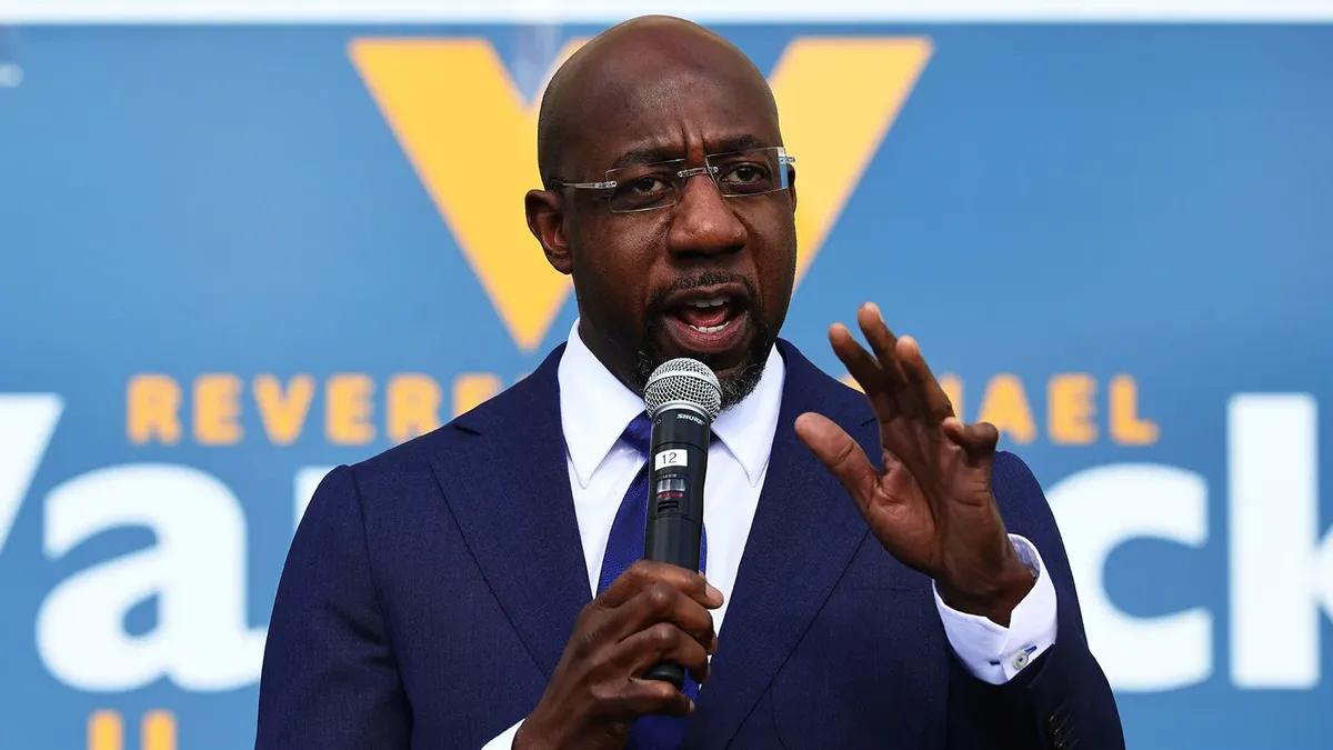 The church bought it for a million dollars and he lives for free: this is the mansion of Senator Raphael Warnock
