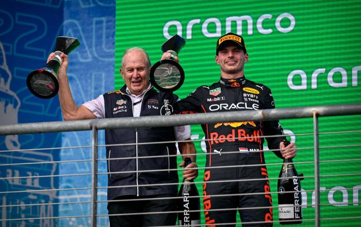 Ganó todo. Red Bull consiguió la Copa de Constructores y su piloto Max Verstappen el campeonato del mundo de la Fórmula 1.