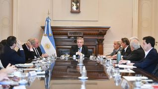 Alberto Fernández se sumó a la reunión de Gabinete y pidió redoblar los esfuerzos de la gestión.