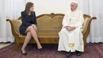 Papa Francisco y María Eugenia Vidal.