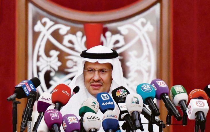 ESPERADO. El anuncio del ministro de Energía, el príncipe Abdulaziz bin Salman, trajo alivio a los mercados luego del alza de hasta un 14% del precio del crudo.