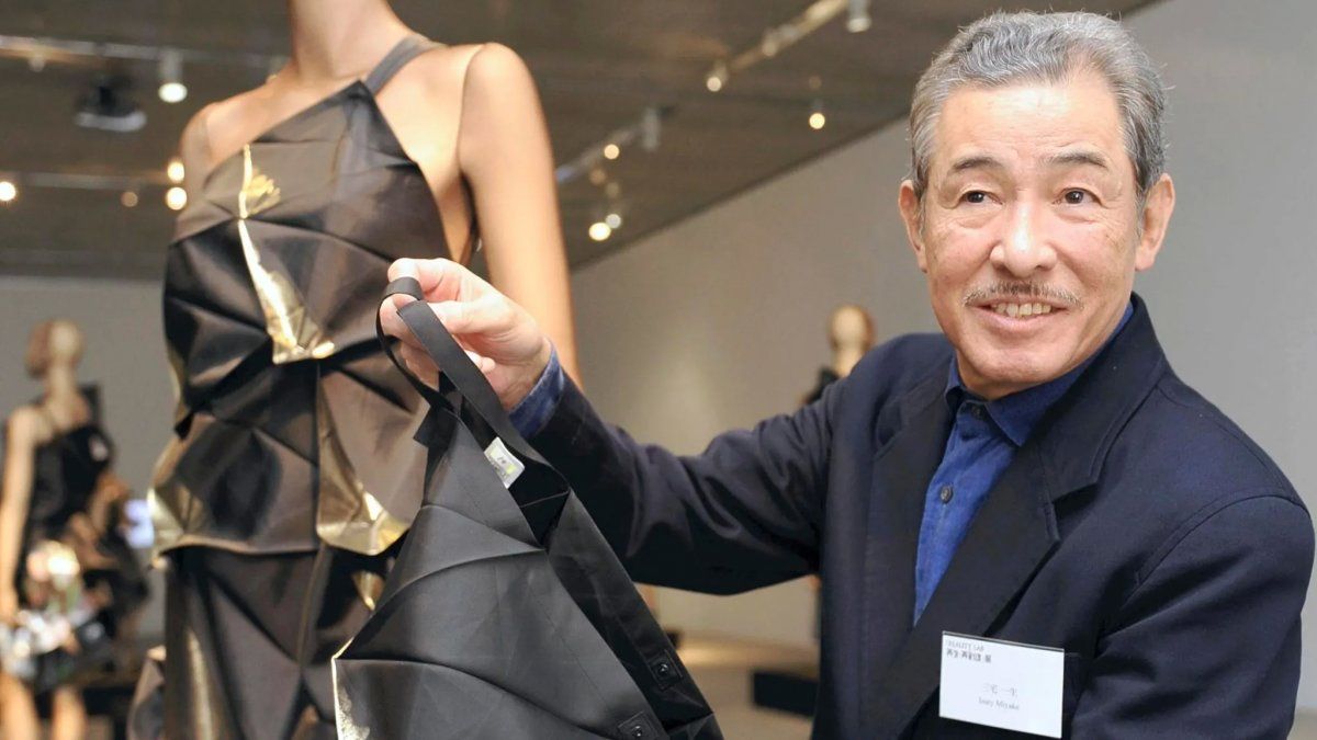 Japanese designer Issey Miyake has died