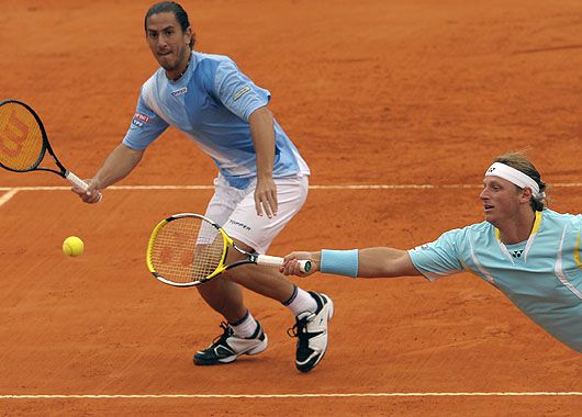 La Argentina cayó en dobles y deberá buscar mañana el pase a la final (foto 1)