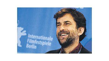 ámbito.com | En una Berlinale casi vacía, Nanni Moretti, que hace dos años presentó un panfletario film sobre Berlusconi, debió responder a las inevitables preguntas sobre la posibilidad de que éste vuelva al gobierno italiano en abril.
