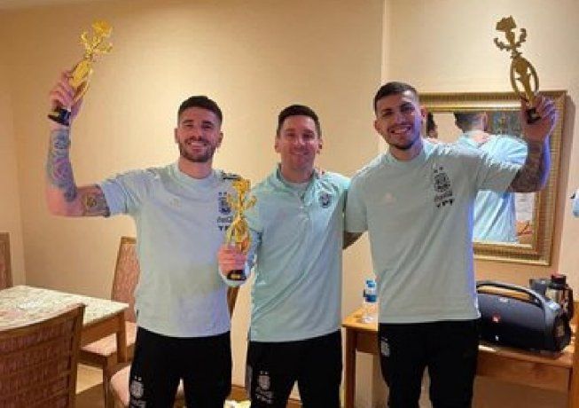 Messi se puso nostálgico y publicó fotos de la intimidad de la selección argentina en las redes Messi se puso nostálgico y publicó fotos de la intimidad de la selección argentina en las redes