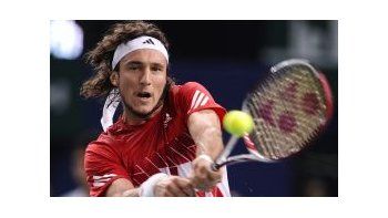 No le dio tregua. Mónaco estuvo muy sólido y avanzó a los octavos de final en París.