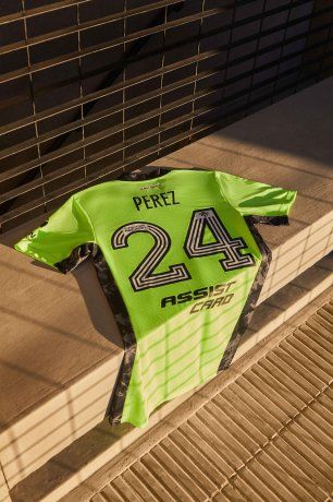 Adidas puso a la venta la histórica camiseta con la que atajó Enzo Pérez en River.