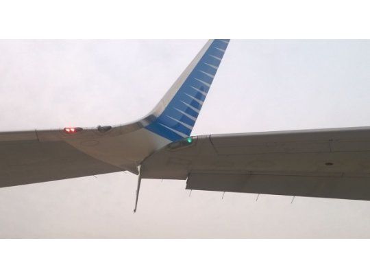Aeroparque: susto por el roce entre dos aviones
