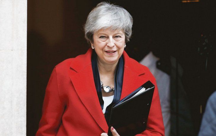 ENCRUCIJADA. El plan de Theresa May es trasladarle la presión al parlamento, que desde que comenzaron las negociaciones con Bruselas, ha sido permanentemente acosada por aliados tories y opositores laboristas.