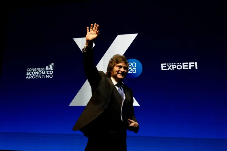 Durante su exposición en Expo EFI, Javier Milei aseguró que "la economía está subiendo como pedo de buzo".