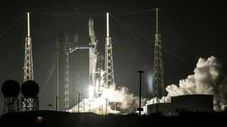 El acoplamiento se realizó mientras la nave sobrevolaba África y marcó una nueva etapa del programa comercial que sostiene el acceso continuo a la Estación Espacial Internacional. El acoplamiento se realizó mientras la nave sobrevolaba África y marcó una nueva etapa del programa comercial que sostiene el acceso continuo a la Estación Espacial Internacional.