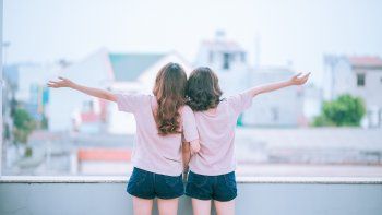Siete de cada diez encuestados habían mejorado sus propias relaciones interpersonales con personas LGBTIQ+ gracias a las series