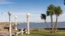 The Chascomús lagoon attracts tourists from Buenos Aires with outdoor activities, local history and a view that invites rest. The Chascomús lagoon attracts tourists from Buenos Aires with outdoor activities, local history and a view that invites rest.