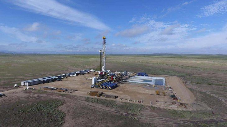 Gran parte de la nueva actividad en la Cuenca Permian se encuentra en el Campo de Lobos de Delaware en los condados de Loving, Winkler, Reeves, Culberson y Ward en el lado de Texas, y principalmente en los condados de Eddy y Lea en Nuevo México. La Cuenca cubre más 220,000 km2.