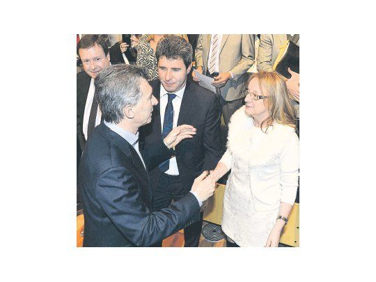 ENCUENTRO. Mauricio Macri y Alicia Kirchner, ayer en el CCK de la Ciudad de Buenos Aires.