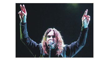 Con un puñado de frases a modo de arenga, el peso de la comunicación con el público pasó exclusivamente por Ozzy Osbourne.