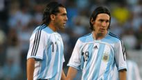 La Bombonera será escenario de una reunión de estrellas el 20 de diciembre. Tévez confirmó a Messi y Riquelme y mantiene la expectativa por Cristiano Ronaldo, con quien compartió equipo en Manchester United.