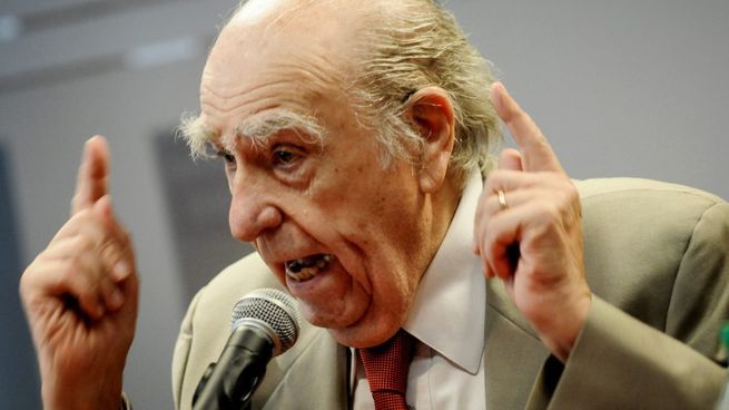 Julio María Sanguinetti, ex presidente del Uruguay y actual secretario general del Partido Colorado.&nbsp;