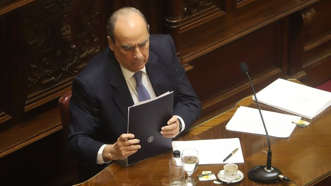 Guillermo Francos no terminó la cuarta defensa de gestión en el Senado.