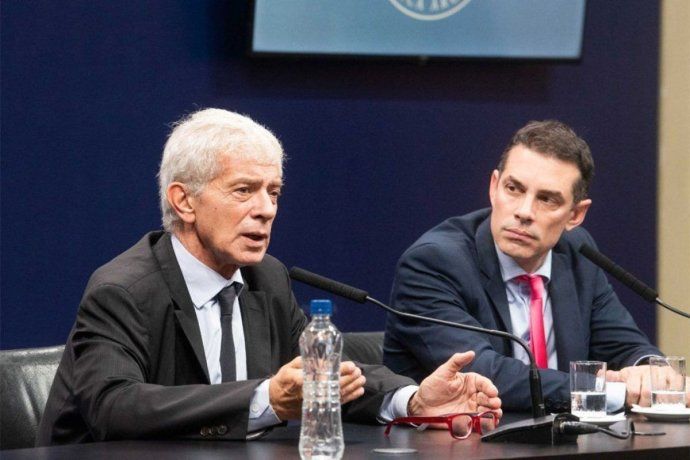 Sebastián Amerio junto al ex ministro de Justicia, Mariano Cúneo Libarona. Sebastián Amerio junto al ex ministro de Justicia, Mariano Cúneo Libarona.