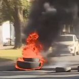 Policías realizan un piquete en Rosario. Policías realizan un piquete en Rosario.