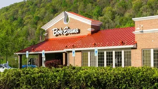 4X4 Capital planea invertir en modernizar operaciones, mejorar menús y la experiencia de los clientes sin perder la esencia de la marca. 4X4 Capital planea invertir en modernizar operaciones, mejorar menús y la experiencia de los clientes sin perder la esencia de la marca.