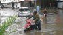 La ciudad costera de Yakarta sufre de inundaciones cada vez más frecuentes.