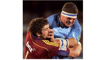 ámbito.com | Duelo de pesados. En el partido más esperado, Highlanders noqueó a los Bulls de visitante.