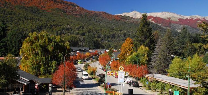 Argentina, con su gran diversidad en turismo, es un destino que deslumbra de punta a punta, y Villa La Angostura es una parada obligada para quienes buscan una combinación perfecta de aventura y tranquilidad. Argentina, con su gran diversidad en turismo, es un destino que deslumbra de punta a punta, y Villa La Angostura es una parada obligada para quienes buscan una combinación perfecta de aventura y tranquilidad.