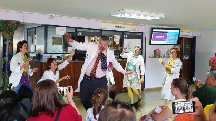 Payasos de Hospital, una alternativa para una mejor estadía en un nosocomio 