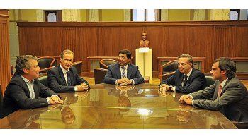 Ricardo Echegaray recibió en la AGN a Sergio Urribarri, Gustavo Bordet y Miguel Ángel Pichetto.