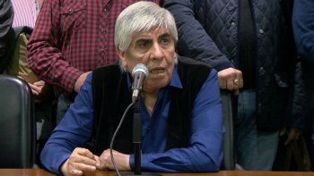 Camioneros pidió una reunión con funcionarios y empresarios para evtar el maltrato a camioneros durante la cuarentena.