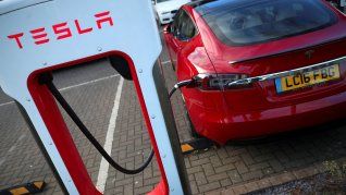 Tesla, marca líder de vehículos eléctricos, dispone de un importante excendete Tesla, marca líder de vehículos eléctricos, dispone de un importante excendete