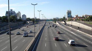 los conductores del amba tienen mal conocimiento sobre velocidades maximas y minimas