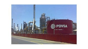 La planta de la refinería estatal mantiene paralizadas las operaciones en la terminal de almacenamiento.