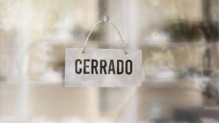 La dura realidad económica llevó al cierre a dos empresas emblemáticas. La dura realidad económica llevó al cierre a dos empresas emblemáticas.