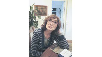 Aunque reconoce que «la memoria es un tema que trabajo mucho en mi narrativa», Graciela Schvartz aclara: «Si hay trazos autobiográficos son sólo puntos de partida para la invención».