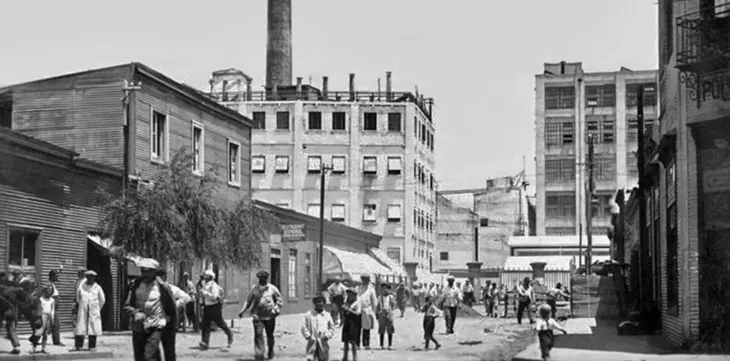 Entre las tipologías edilicias se destacan conventillos, pensiones, departamentos y la llamada “Mansión de Obreros”. Entre las tipologías edilicias se destacan conventillos, pensiones, departamentos y la llamada “Mansión de Obreros”.