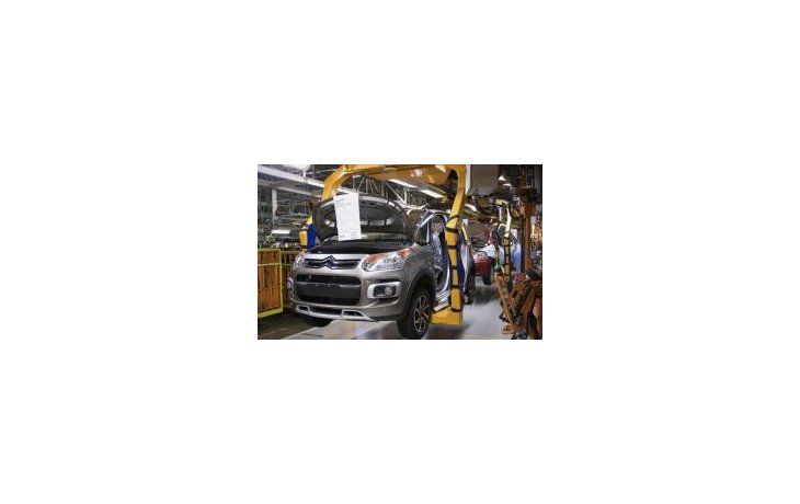 La industria cayó 1,1% en el primer semestre