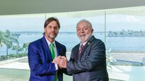 Lula invitó a surfear a Lacalle Pou a las playas brasileñas.
