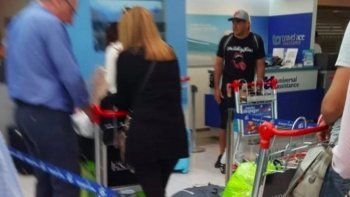 exlider de la barra de boca fue demorado y expulsado de espana
