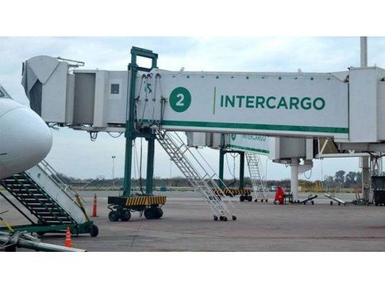 Intercargo anunció la inmediata desvinculación de 3 empleados imputados por robo de equipaje.