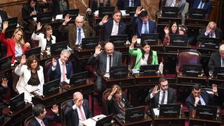 El Senado aprobó la nueva Carta Orgánica del Banco Central con 46 votos a favor y 22 en contra.