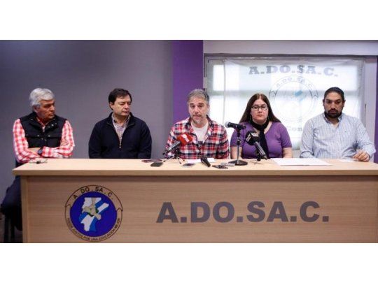 Continúan las negociaciones para destrabar el conflicto docente en Santa Cruz