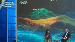 Luis Lucero proyectó para 2035 una producción de litio de 650.000 toneladas de LCE (Carbonato de Litio Equivalente) y hasta 1,5 millones de toneladas de cobre por año. Luis Lucero proyectó para 2035 una producción de litio de 650.000 toneladas de LCE (Carbonato de Litio Equivalente) y hasta 1,5 millones de toneladas de cobre por año.