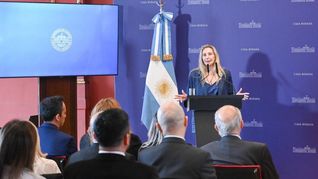 Los libertarios electos reciben un curso intensivo de tres días para aprender las reglas de la Cámara. Los libertarios electos reciben un curso intensivo de tres días para aprender las reglas de la Cámara.