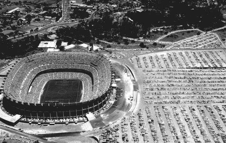 El mítico Estadio Azteca fue inaugurado el 29 de mayo de 1966. Cumple 60 años de vida y de historias. El 11 de junio próximo se convertirá en el único estadio del mundo en albergar tres partidos de apertura de Mundiales. El mítico Estadio Azteca fue inaugurado el 29 de mayo de 1966. Cumple 60 años de vida y de historias. El 11 de junio próximo se convertirá en el único estadio del mundo en albergar tres partidos de apertura de Mundiales.