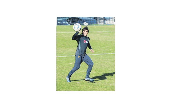 Darío Cvitanich recuperó la titularidad por la lesión de Nicolás Blandi. Jugará junto a Pablo Mouche frente a Godoy Cruz.